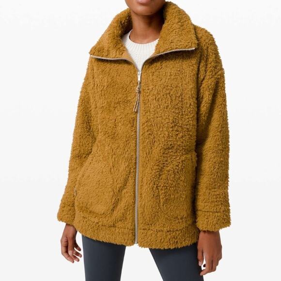Lululemon Oh So Sherpa Jacket in Spiced Bronze Brown - Picture 2 of 9